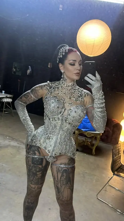 yaxeye7034 (18) female from US - sexting partner