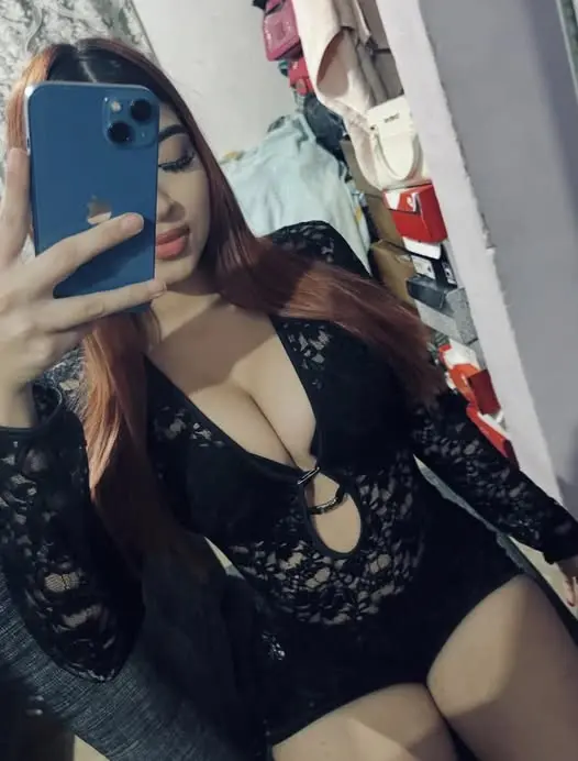 yiwagic541 (18) female from GB - sexting partner