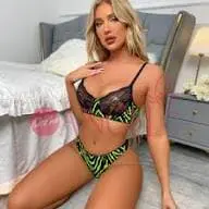 yojeh46740 (18) female from US - sexting partner