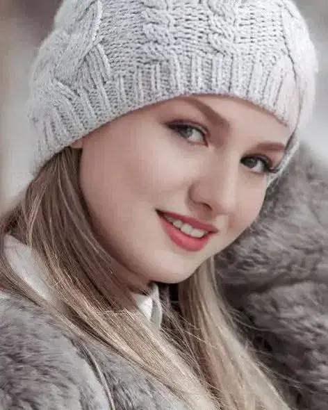 yomaxor848 (18) female from SZ - sexting partner